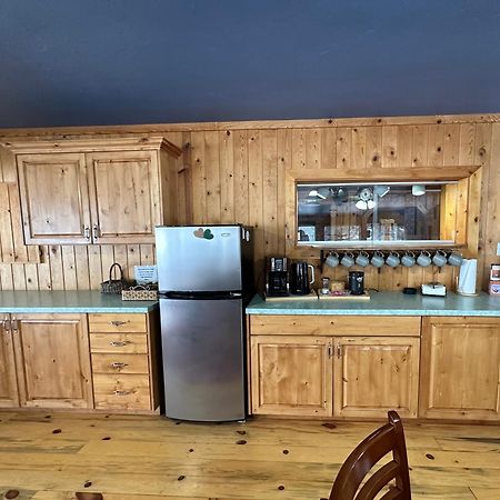 Mount Peale Country Inn La Sal 外观 照片