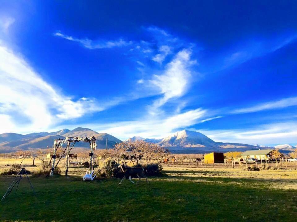 Mount Peale Country Inn La Sal 外观 照片