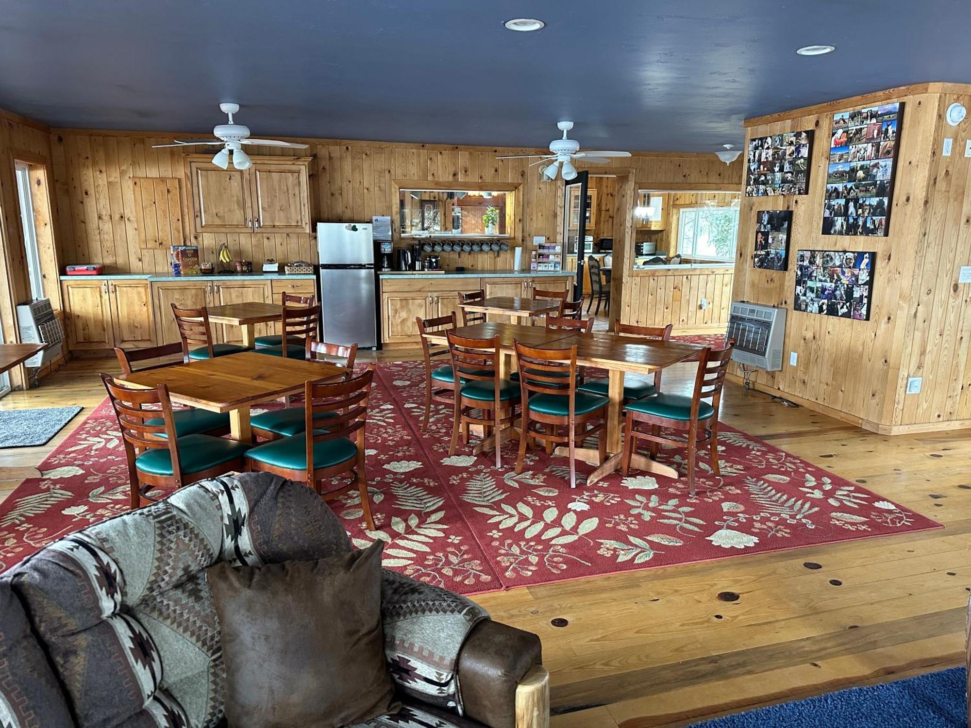 Mount Peale Country Inn La Sal 外观 照片