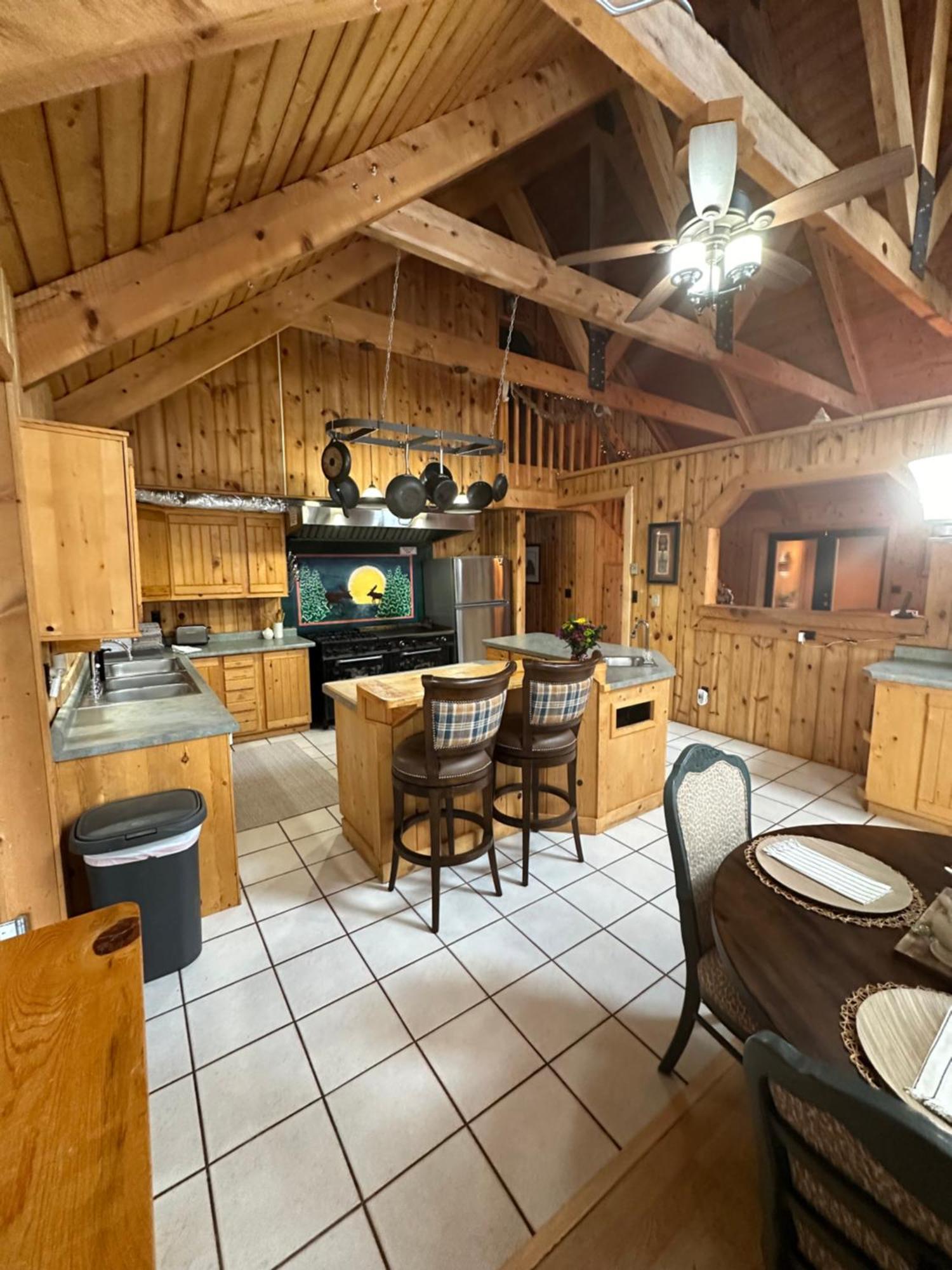 Mount Peale Country Inn La Sal 外观 照片