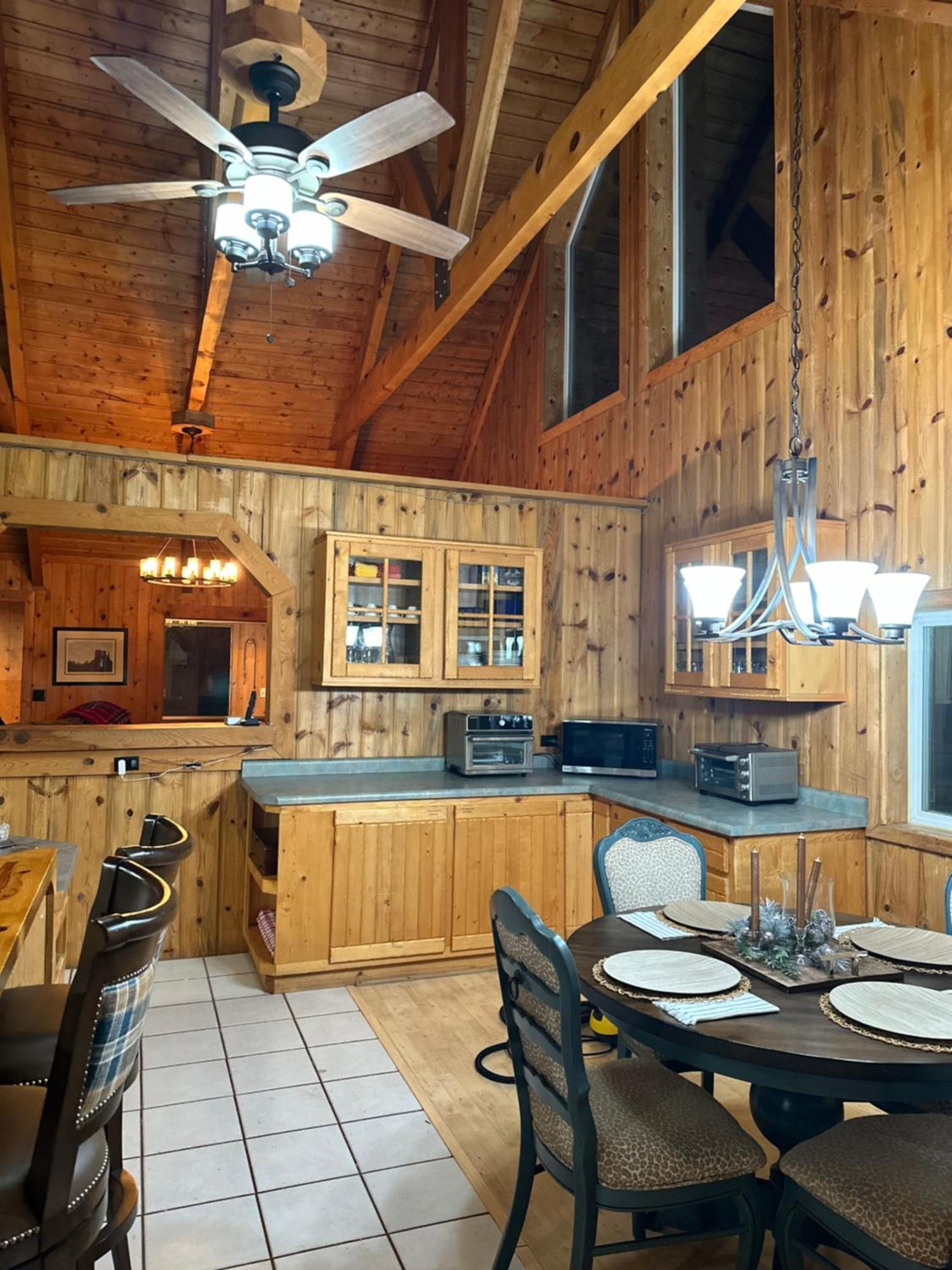 Mount Peale Country Inn La Sal 外观 照片