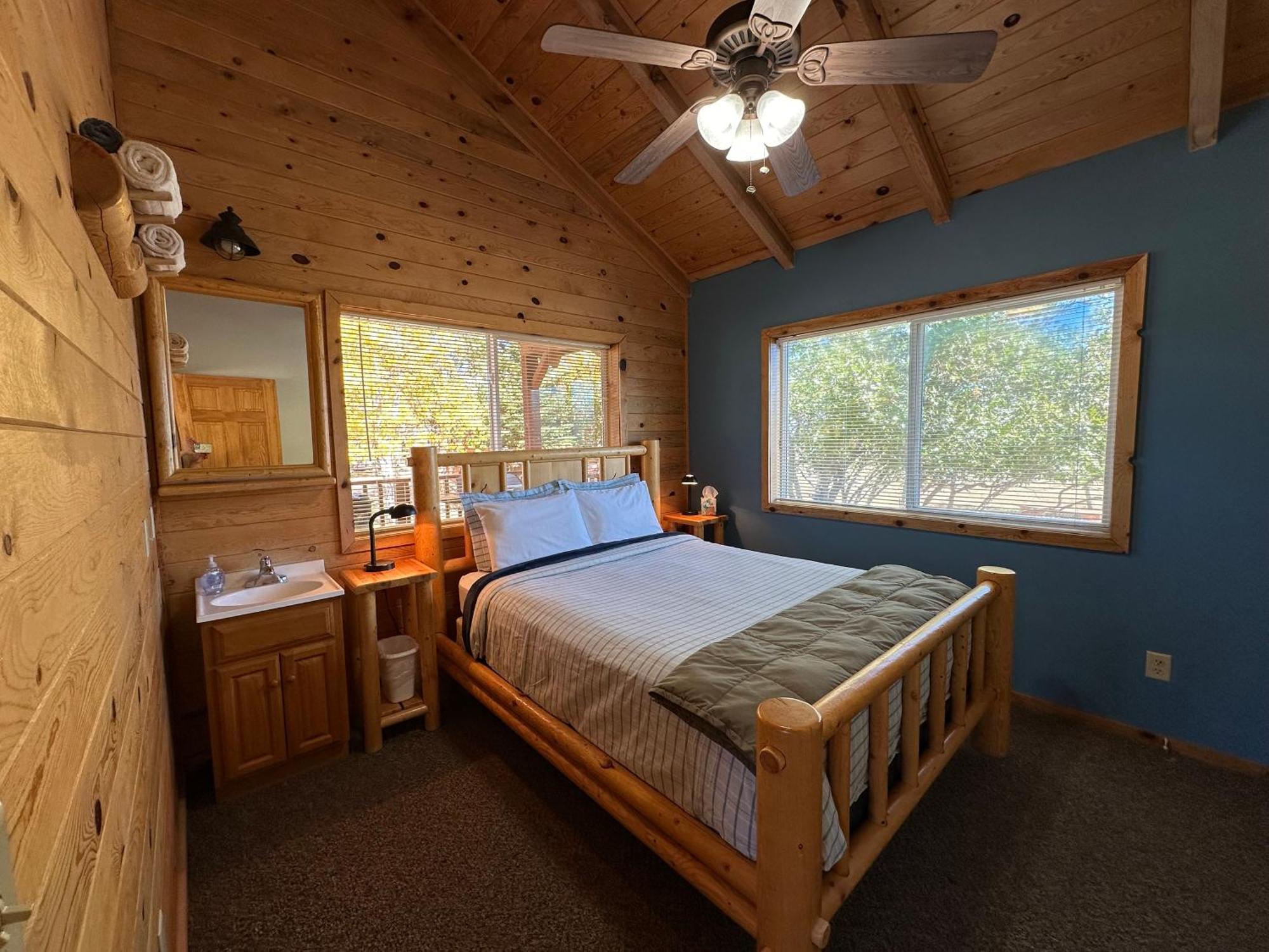 Mount Peale Country Inn La Sal 外观 照片