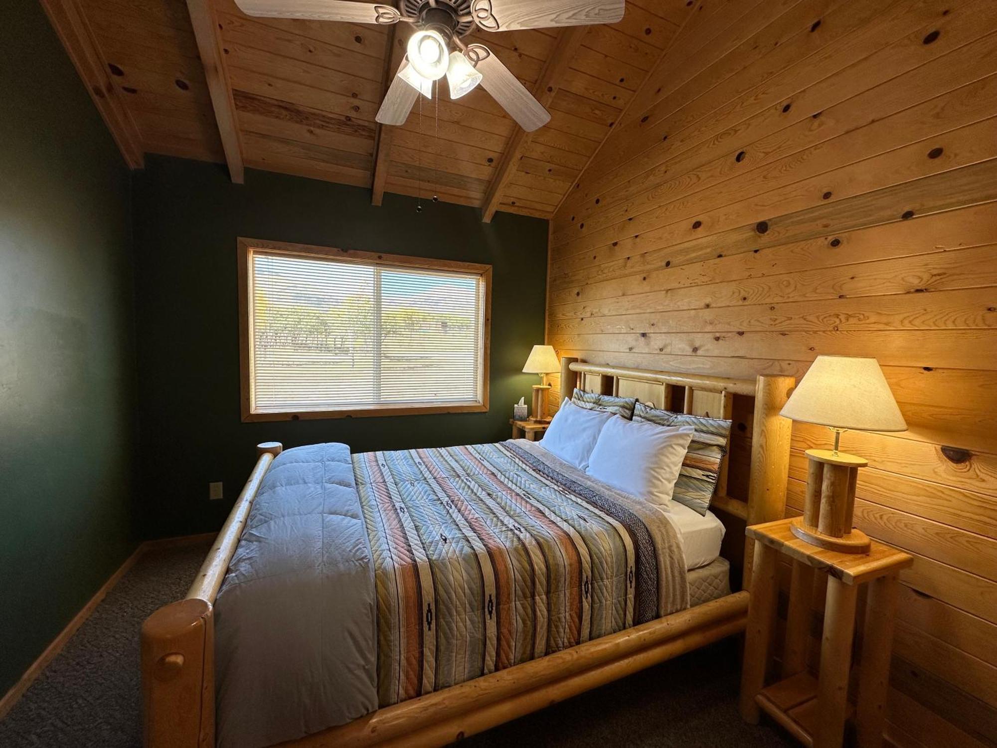 Mount Peale Country Inn La Sal 外观 照片